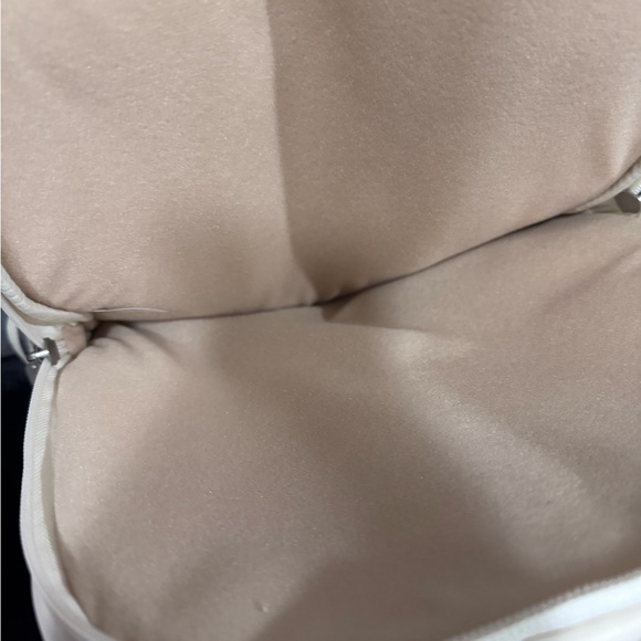 All in Motion Cream Backpack - Picture 3 of 6